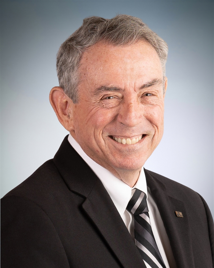 Allan E Jennings Jr