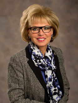 Sandra E Pierce