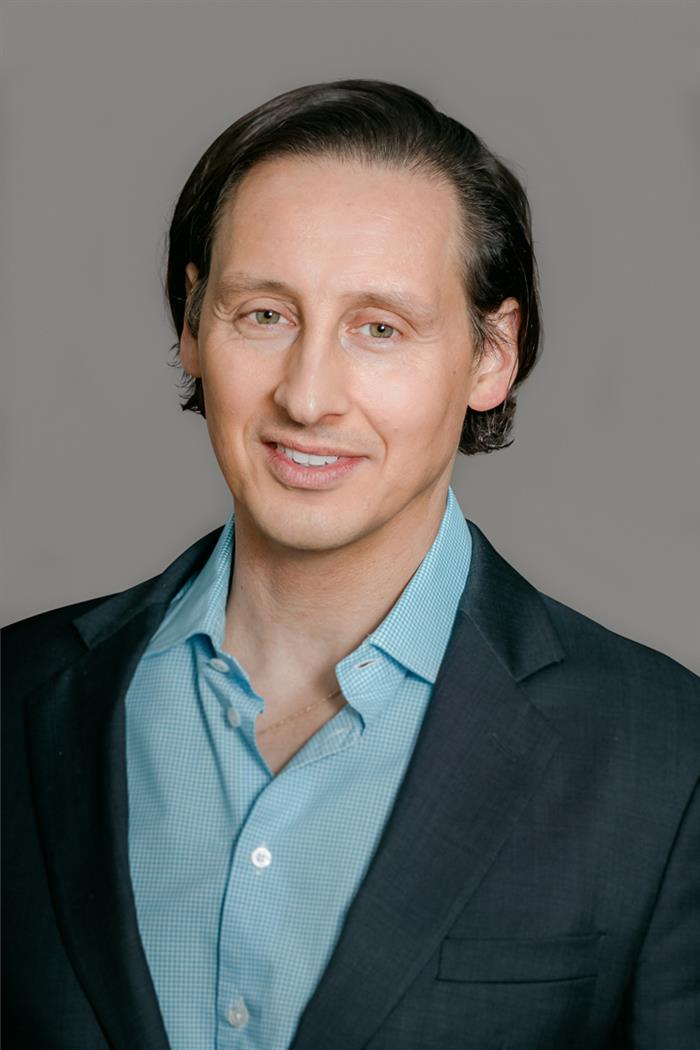 Michael W Vranos