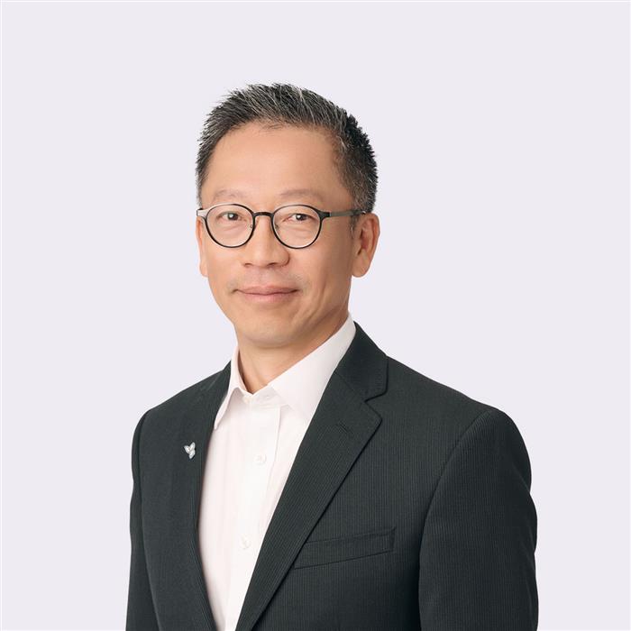 Henry C Wang