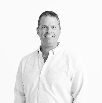 Gregory J Henchel