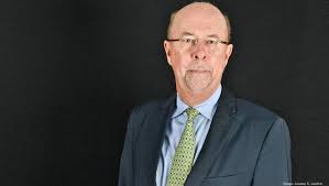 Douglas M Steenland