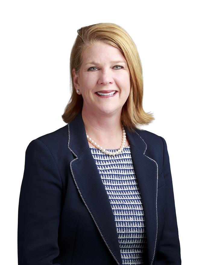 Nicole R Tzetzo