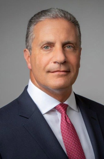Richard R Deluca
