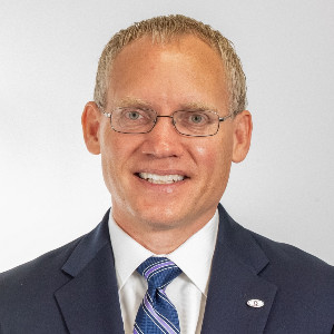 Carl D Lundblad