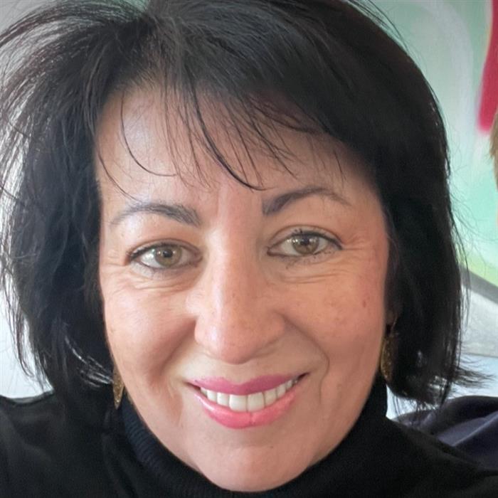 Carla C. Hendra