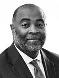 Robert L Dixon Jr